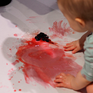 Soiva taaperoiden värikylpy la 18.4. klo 12.30-13.15