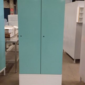 Pukukaappi 53 × 80 × 190 cm