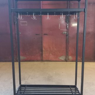 Metallinaulakko 39 × 120 × 193 cm