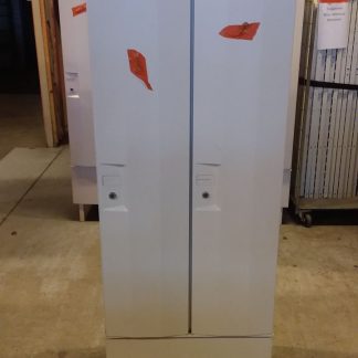 Pukukaappi 53 × 60 × 180 cm
