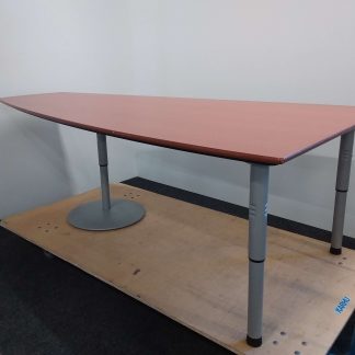 Pöytä 110 × 220 × 74 cm