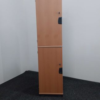 Hyllykaappi 40 × 39 × 164 cm