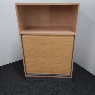 Rulokaappi  42 × 80 × 127 cm