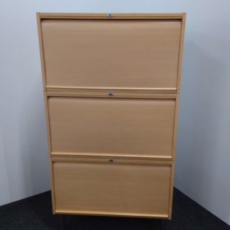 Rulokaappi 43 × 80 × 147 cm