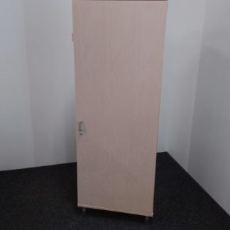 Hyllykaappi  44 × 60 × 164 cm