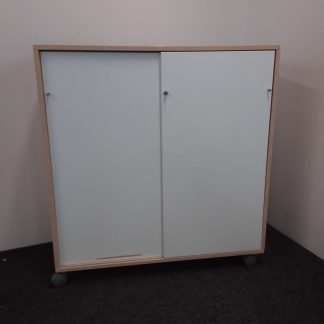 Hyllykaappi 42 × 120 × 129 cm