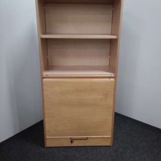 Rulokaappi  42 × 80 × 168 cm, 4 avainta