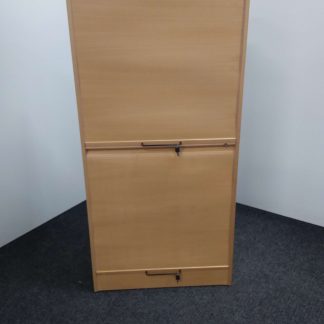 Rulokaappi 42 × 80 × 167 cm, 4 avainta