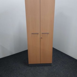 Vaatekaappi  44 × 60 × 165 cm 1 avain