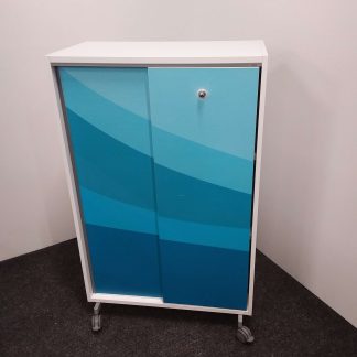 Hyllykaappi 42 × 80 × 128 cm 1x avain