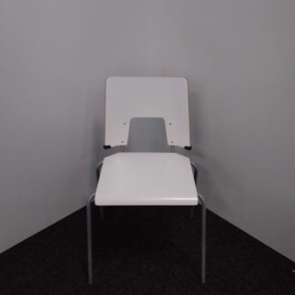 Tuoli 35 × 46 × 77 cm