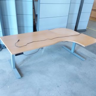 Sähköpöytä 120 x 200 x 72cm